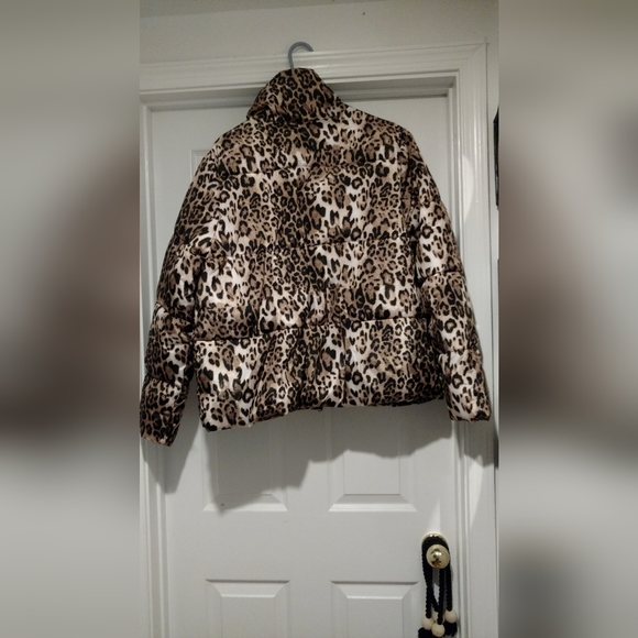 Fashion Nova Puffer Jacket - Picture 6 of 8